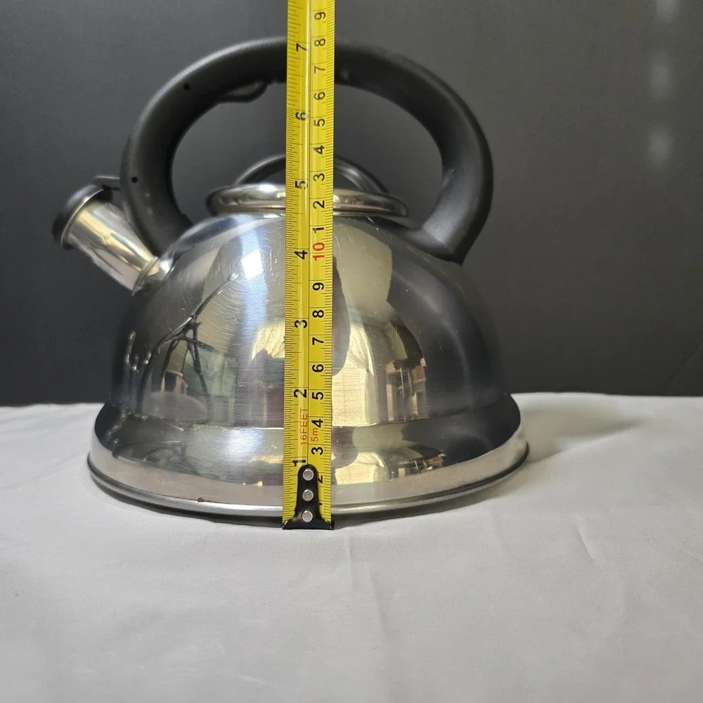 Aramco Alpine Cuisine Tea/Water Whistling Kettle 2.5 L StainlessSteel Encapsulad